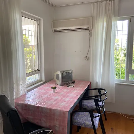 Bahce Goeren Muestakil Bir Tatil!